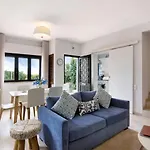 Casa Harlequin ヴァーレ・ド・ローボ