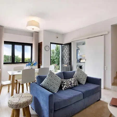 Casa Harlequin ואלה דה לובו